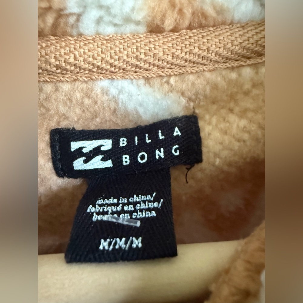 NWT Billabong Camel and Cream Half Zip - Picture 3 of 5